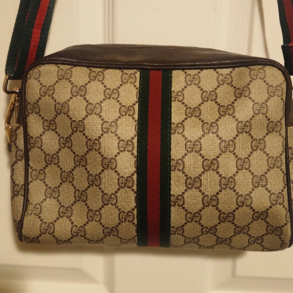 Authentic Vintage Gucci Supreme Bag - Picture 3 of 13
